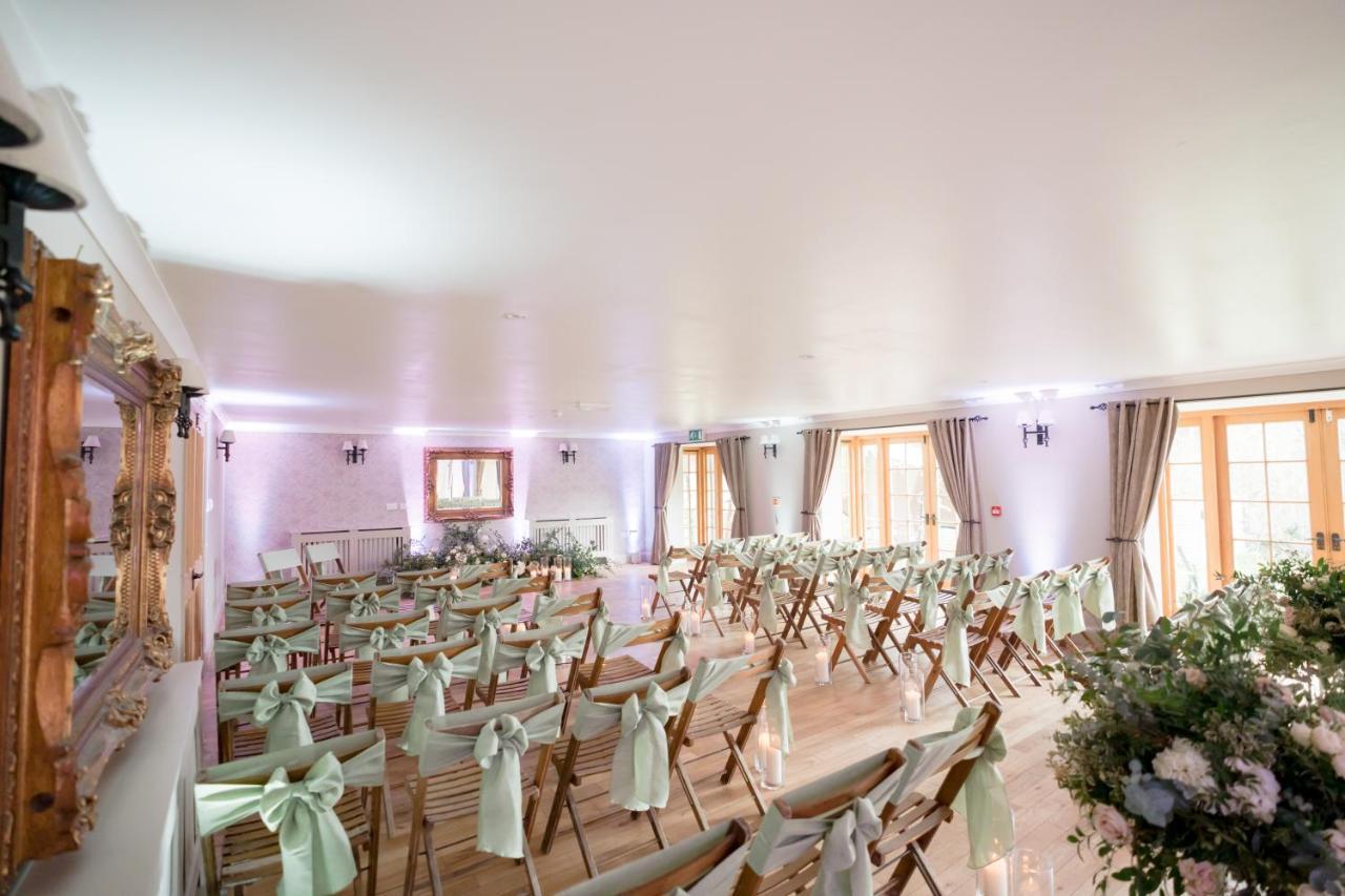 Tottington Manor Hotel Henfield Dış mekan fotoğraf