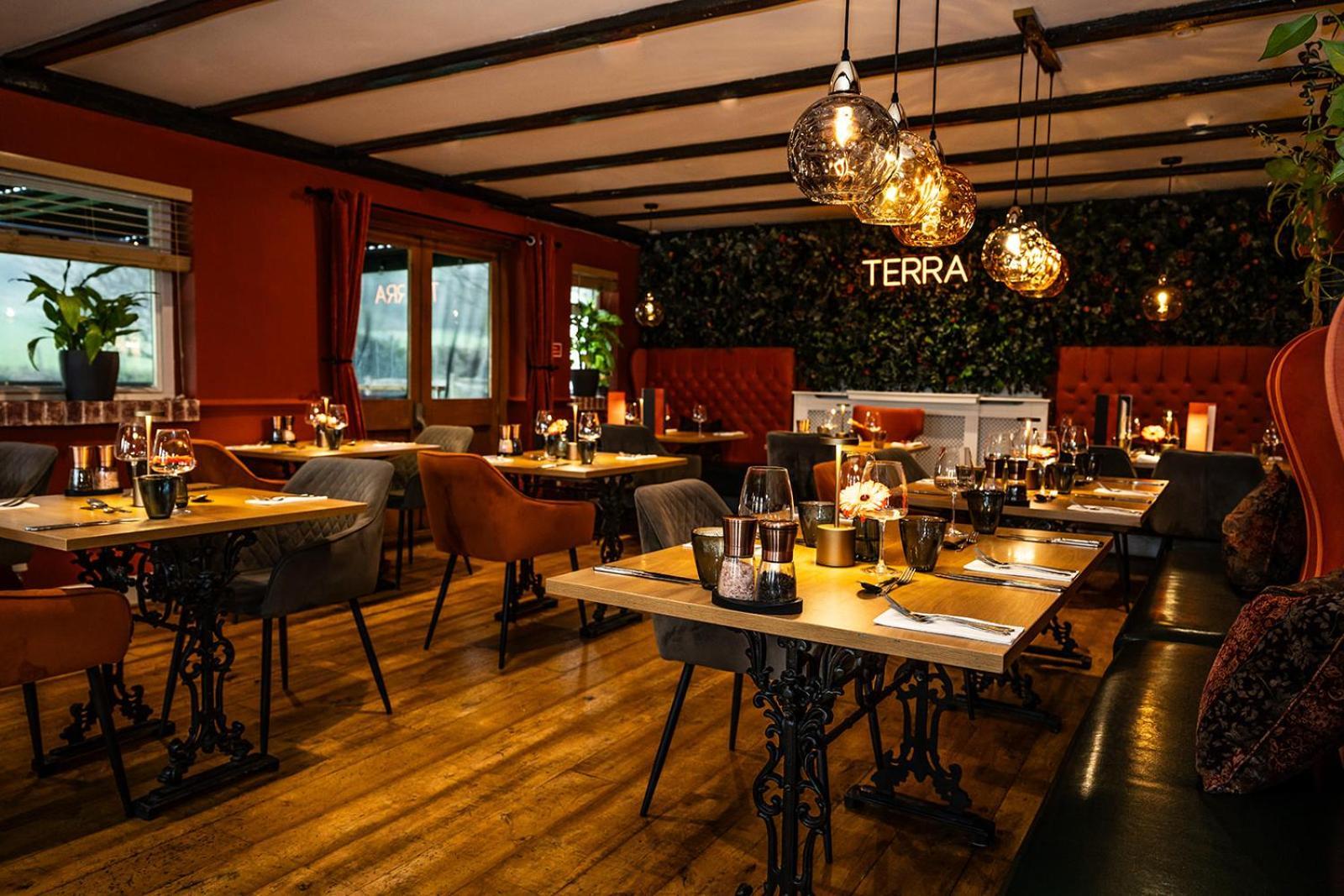 Tottington Manor Hotel Henfield Dış mekan fotoğraf