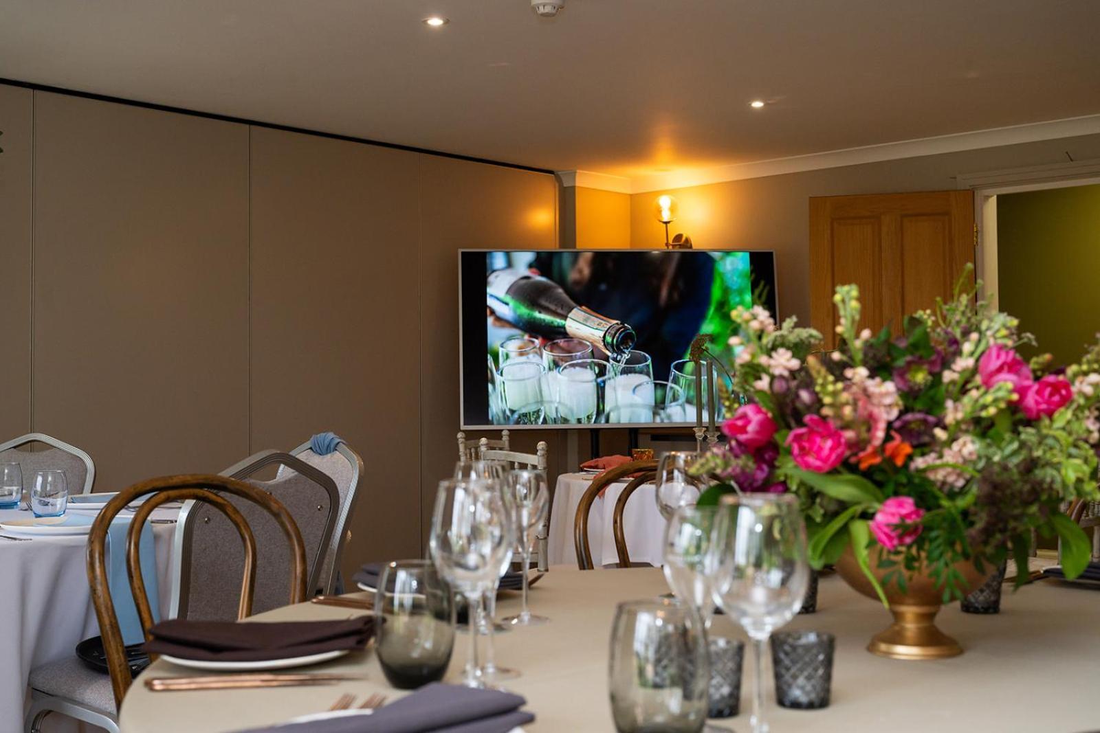 Tottington Manor Hotel Henfield Dış mekan fotoğraf